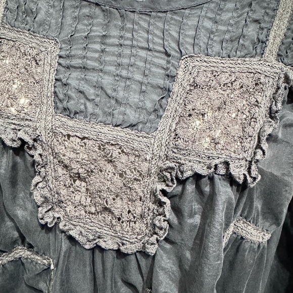 Magnolia Pearl Silk Gray Lace Embroidered Puff Sleeve Blouse Gray - Picture 5 of 10